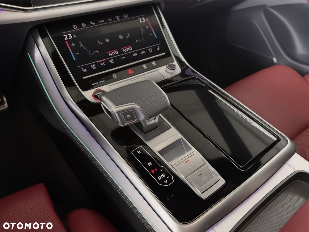 Audi SQ8 - 24