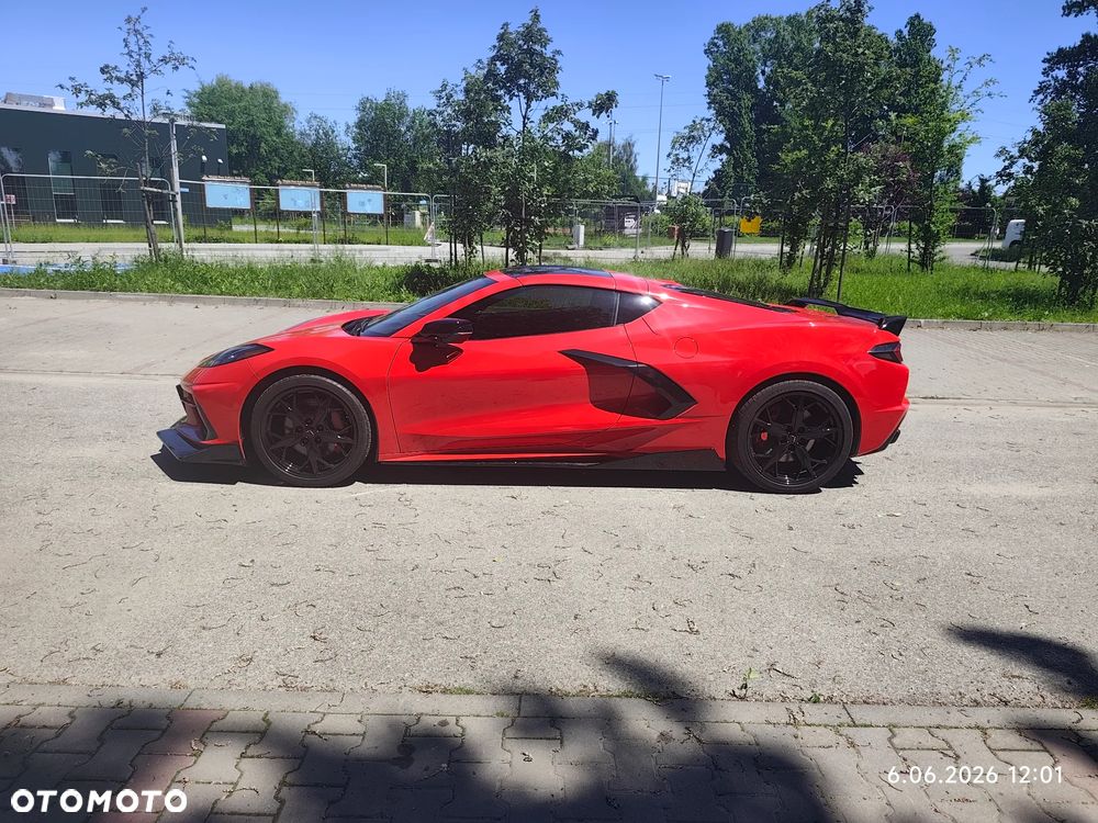Chevrolet Corvette - 4