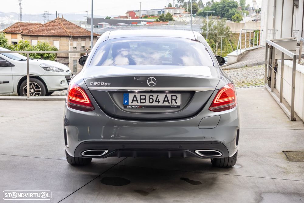 Mercedes-Benz C 300 de AMG Line - 6