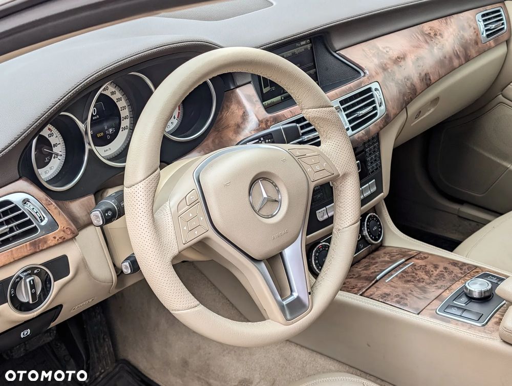 Mercedes-Benz CLS 350 CDI 4-Matic BlueEff - 13
