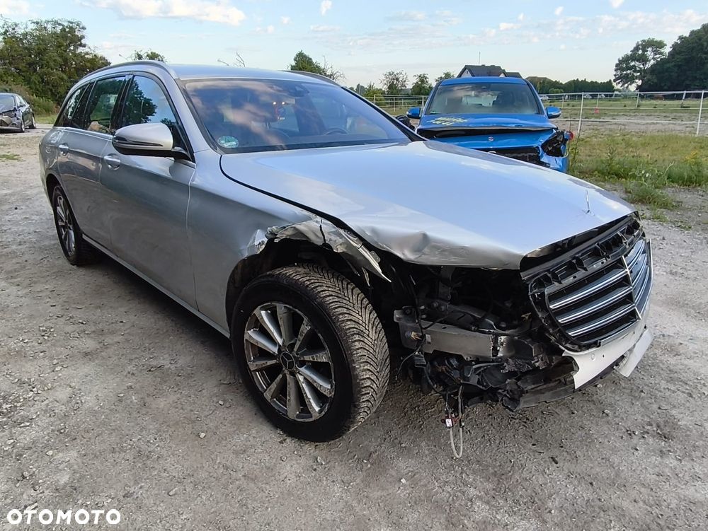 Mercedes-Benz Klasa E 200 d 9G-TRONIC - 2