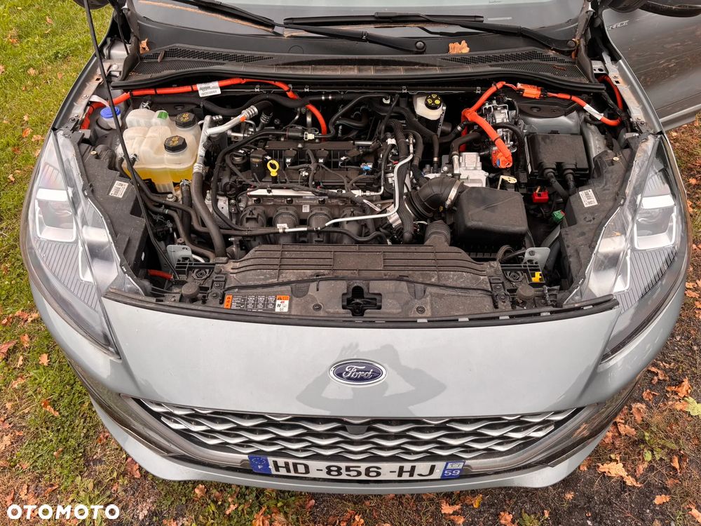 Ford Kuga - 2