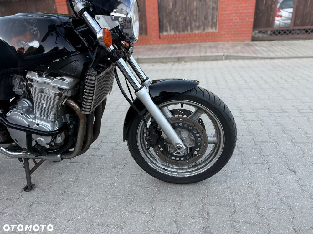 Suzuki GSX - 5