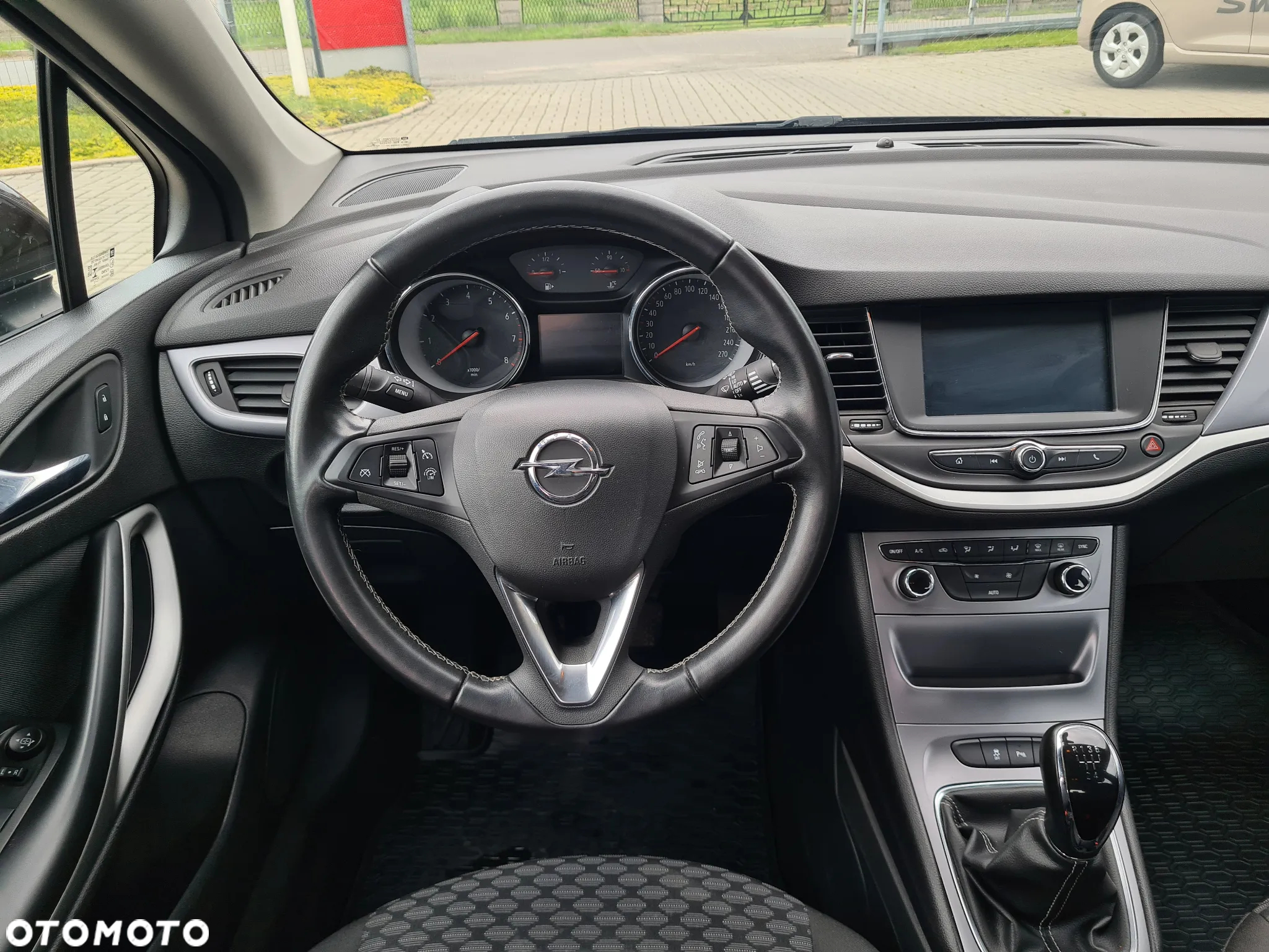 Opel Astra V 1.4 Enjoy - 8