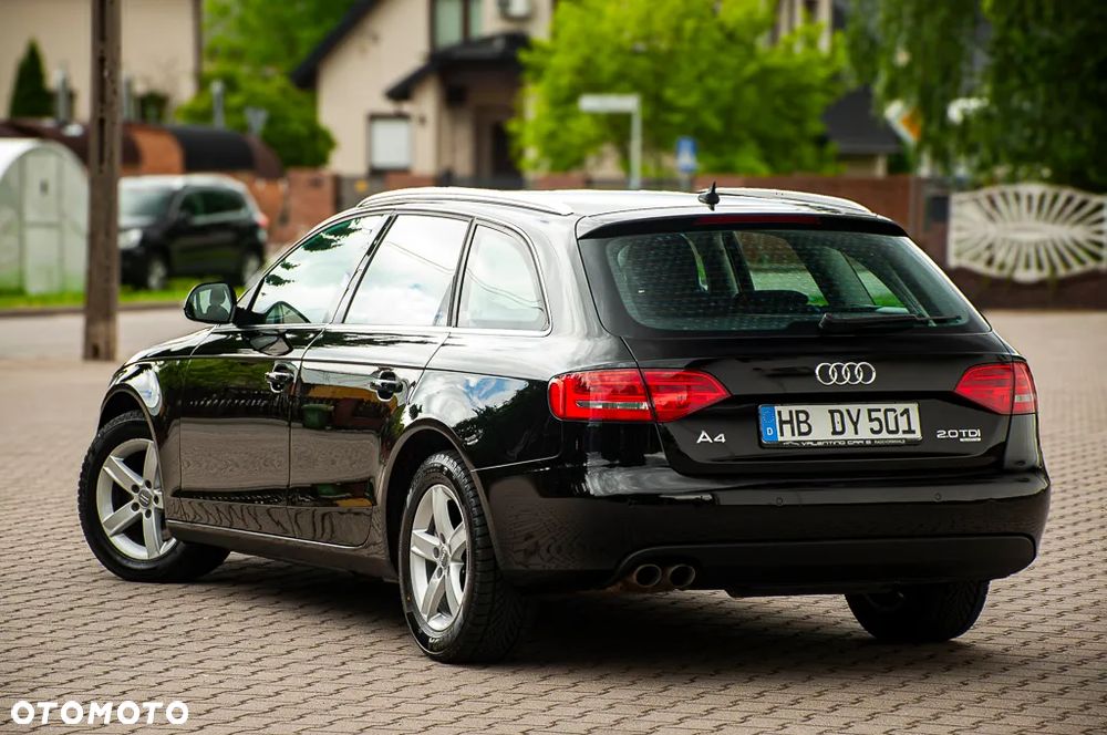 Audi A4 Avant 2.0 TDI DPF quattro Ambiente - 12