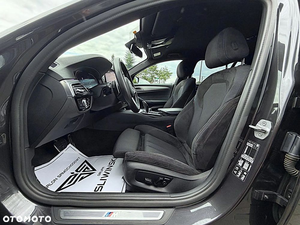 BMW Seria 5 520d xDrive M Sport Edition - 18