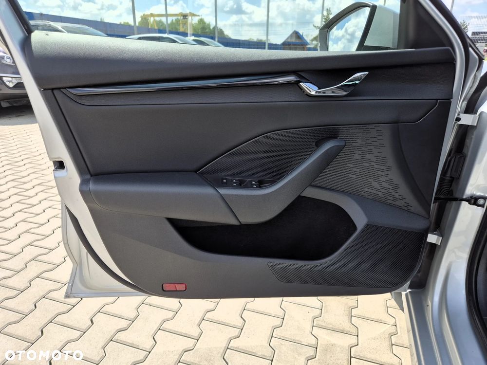 Skoda Octavia 2.0 TDI Ambition DSG - 9