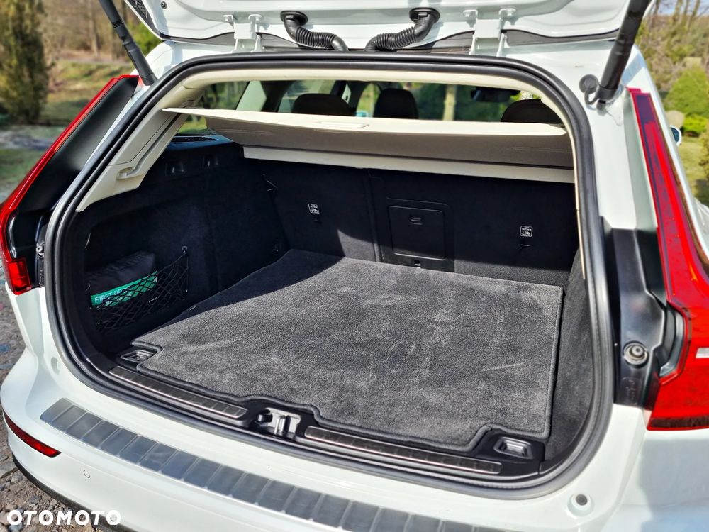 Volvo V60 Cross Country B4 D AWD Geartronic Pro - 15