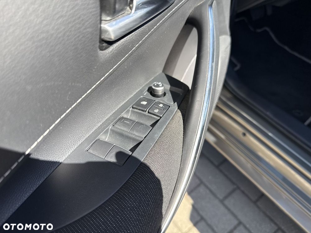 Toyota Corolla 1.8 Hybrid Comfort - 10