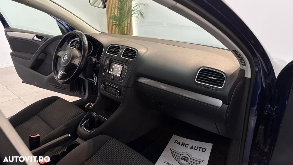 Volkswagen Golf 1.6 TDI DPF BlueMotion - 8
