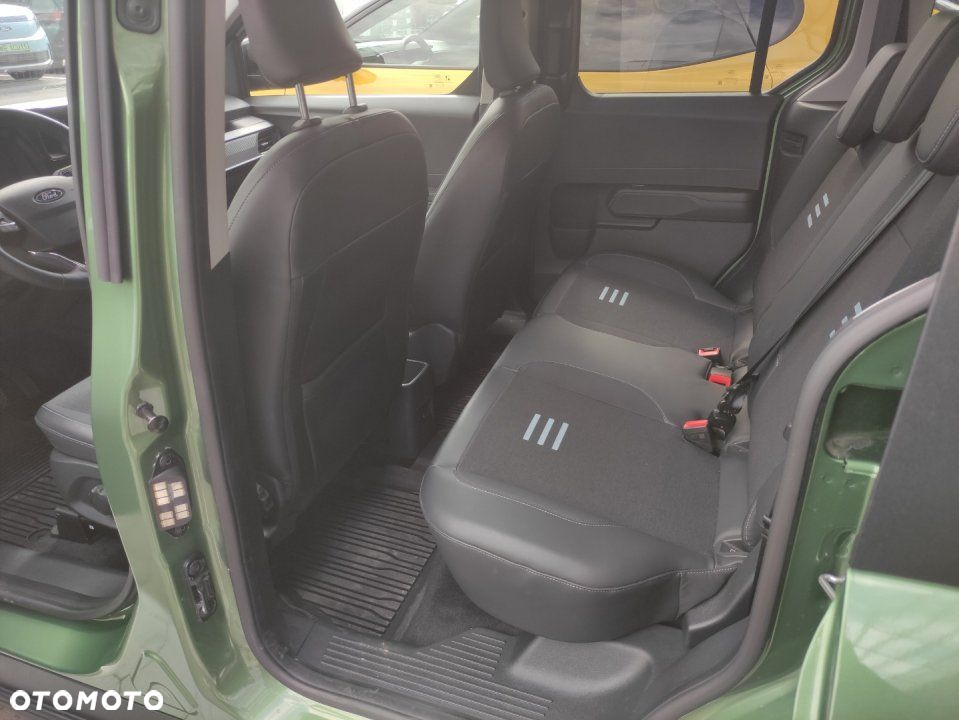 Ford Tourneo Courier - 10