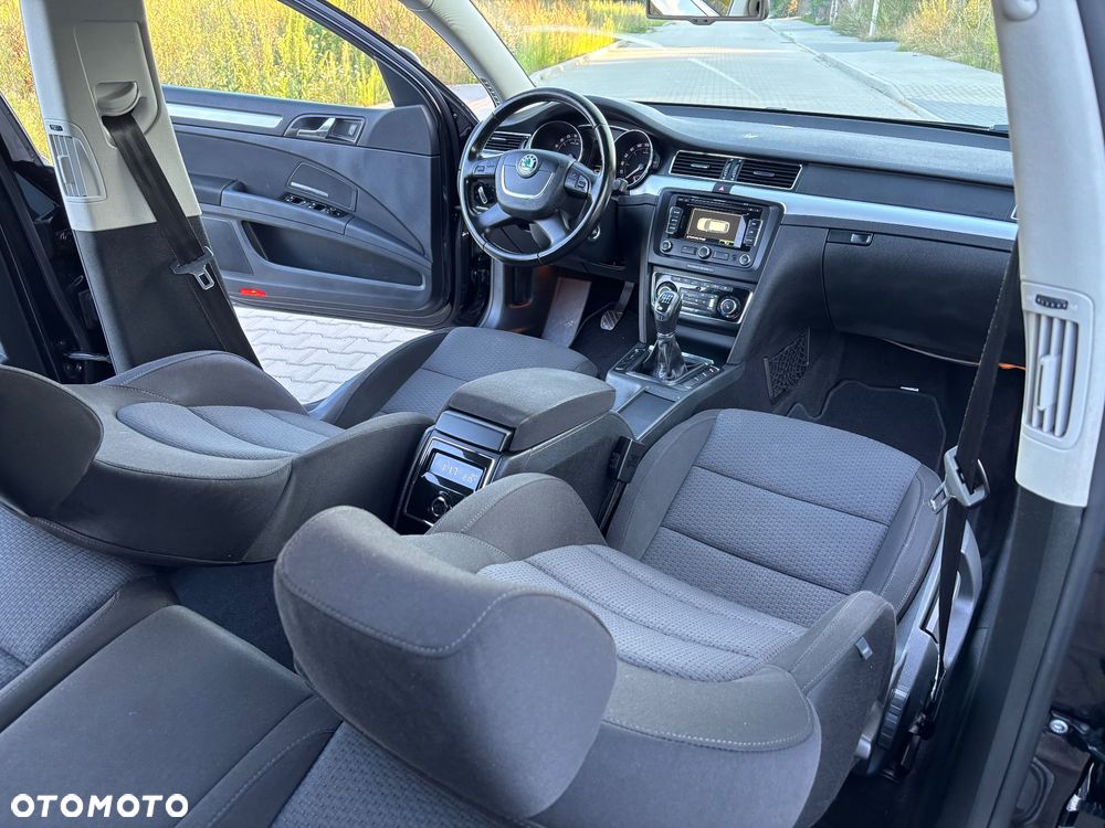 Skoda Superb 2.0 TDI Active - 20