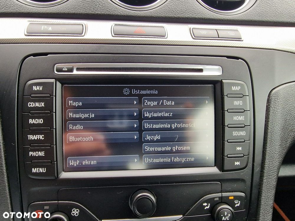 Ford S-Max 2.0 TDCi DPF Champions Edition - 30