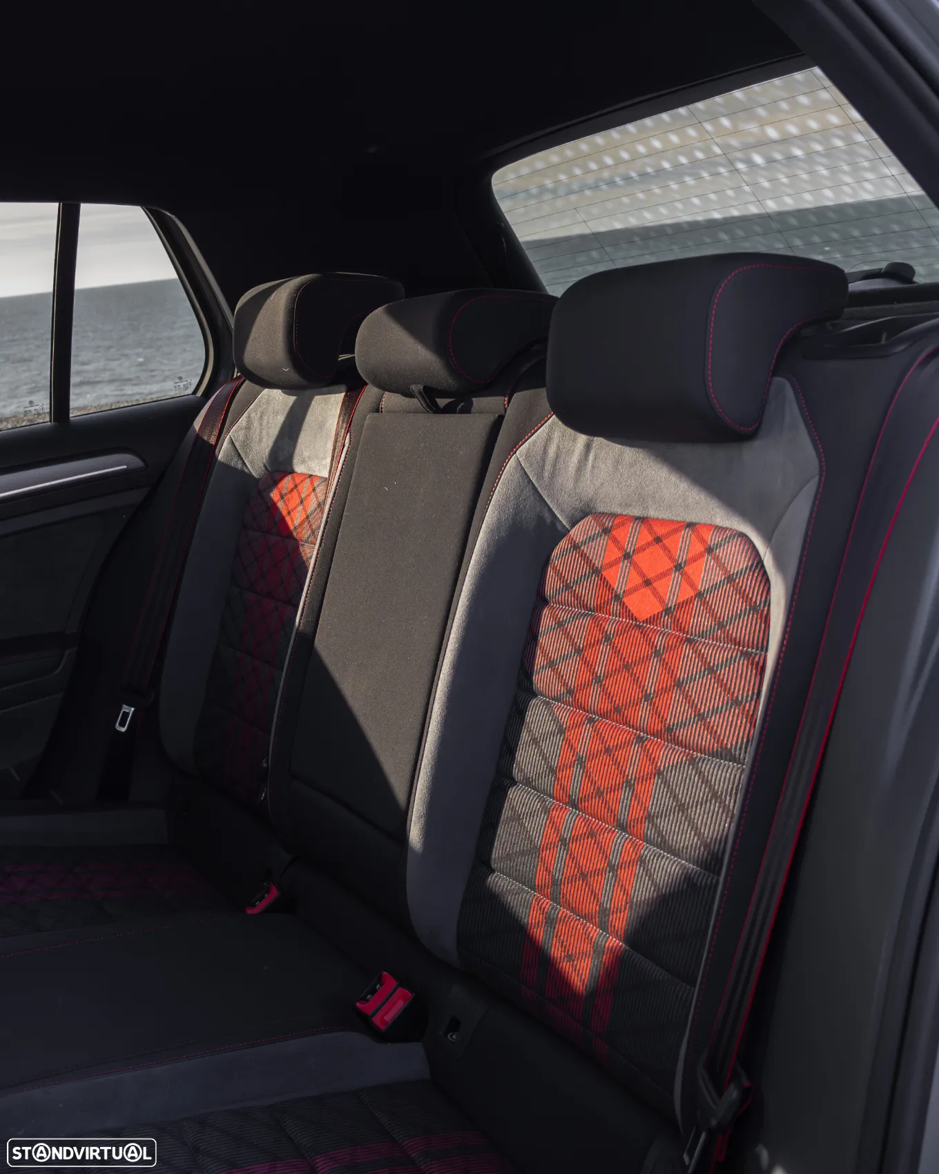 VW Golf GTI TCR 2.0 TSI OPF DSG - 22