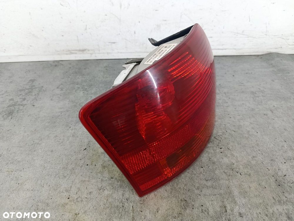 LAMPA TYLNA LEWA AUDI A4 B7 8E9945095E 484001 KOMBI - 5