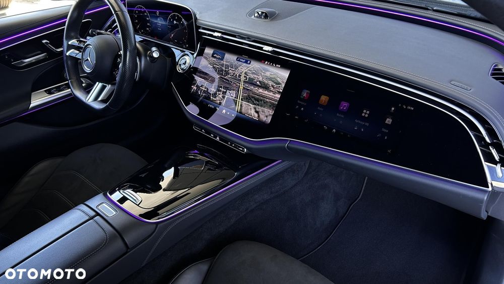 Mercedes-Benz Klasa E 220 d mHEV 4-Matic AMG 9G-Tronic - 24