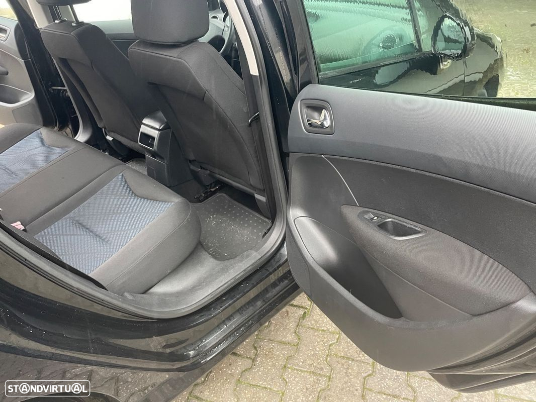 Peugeot 308 1.6 HDi Executive - 18