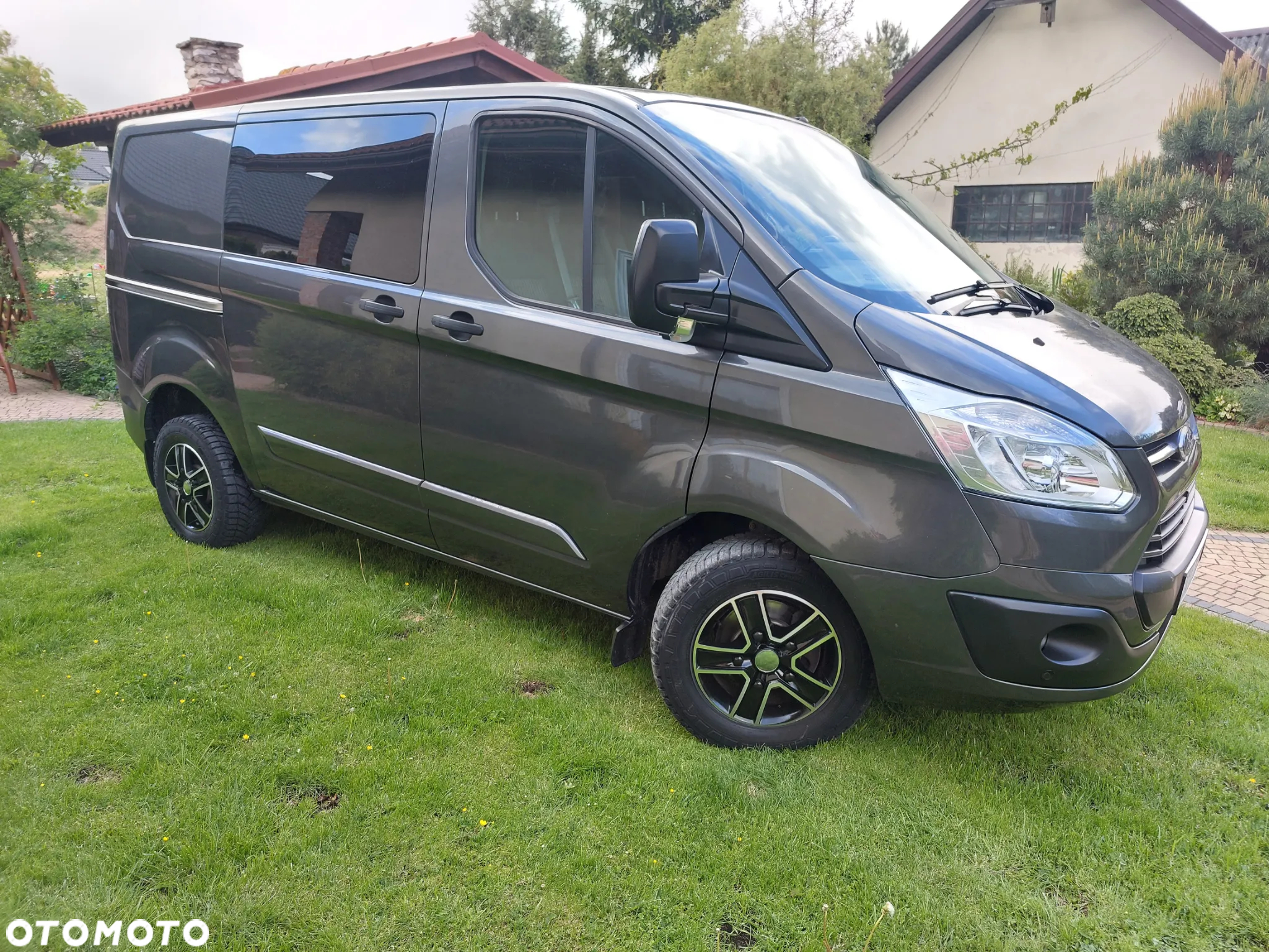Ford Custom - 5