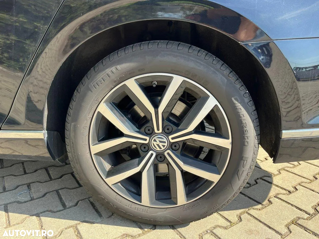 Volkswagen Passat - 19