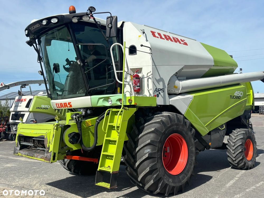 Claas Tucano 450 - 5