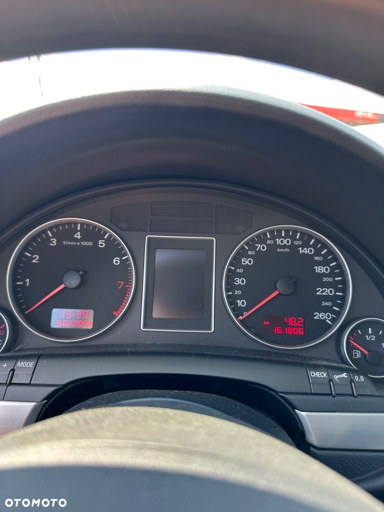 Audi A4 Avant - 14