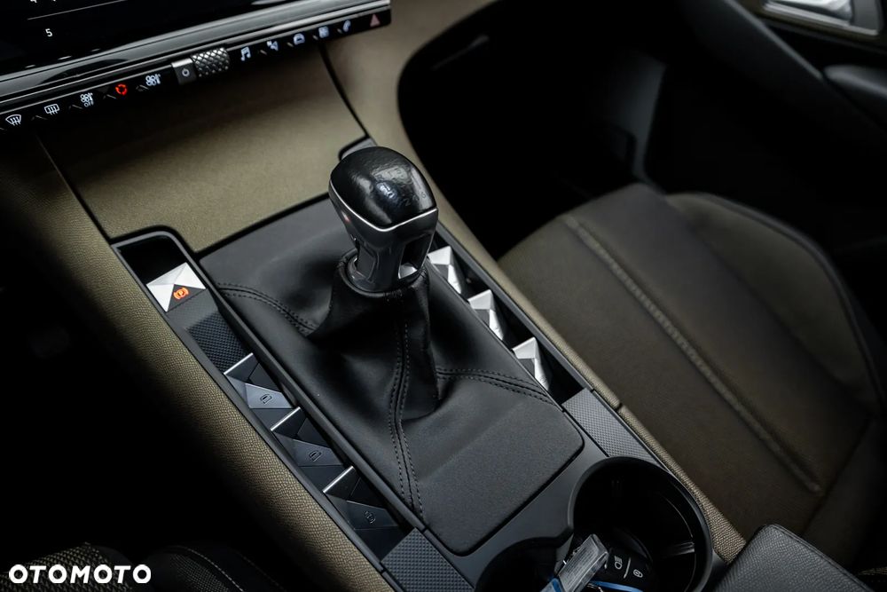 DS Automobiles DS 7 Crossback 1.5 BlueHDi So Chic - 30