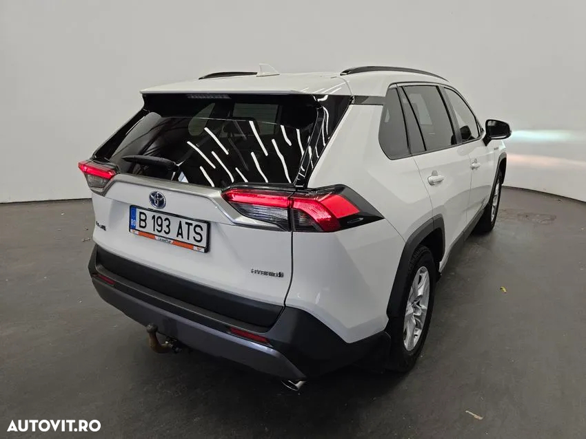 Toyota RAV4 - 3