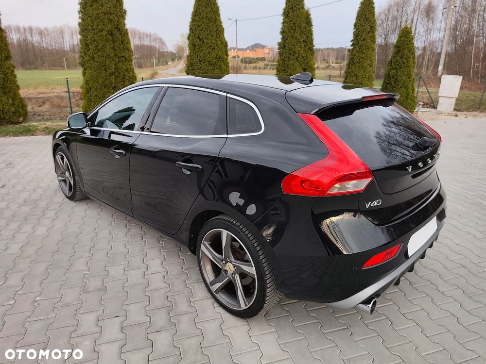 Volvo V40 D2 R Design - 2