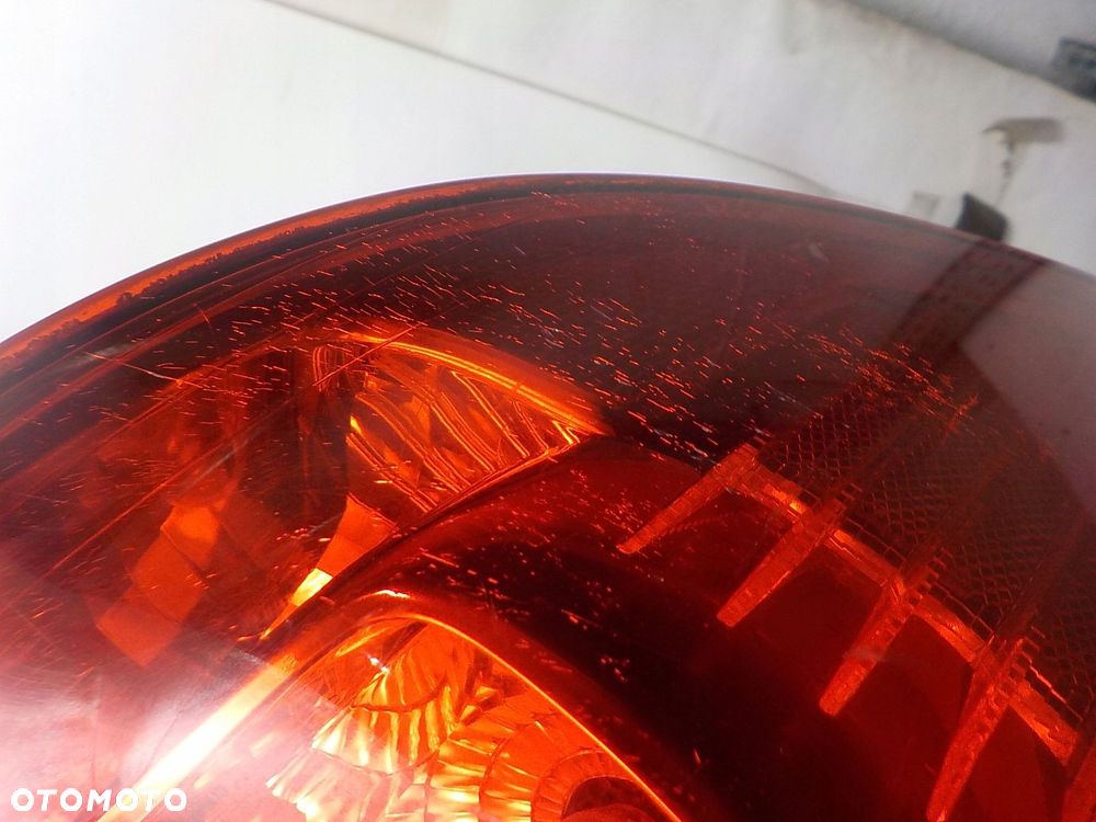 VOLKSWAGEN GOLF VI KOMBI LAMPA PRAWA TYŁ TYLNA UK - 3