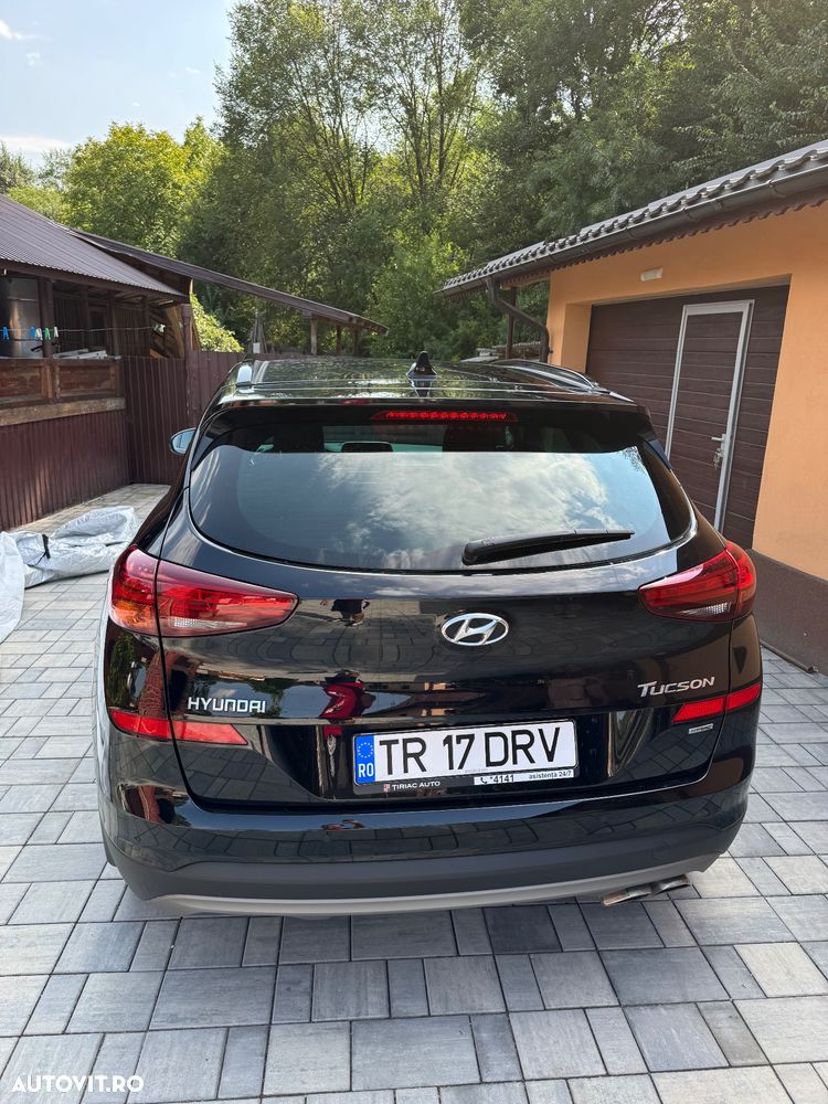 Hyundai Tucson 2.0 CRDI 4WD 8AT Luxury - 4