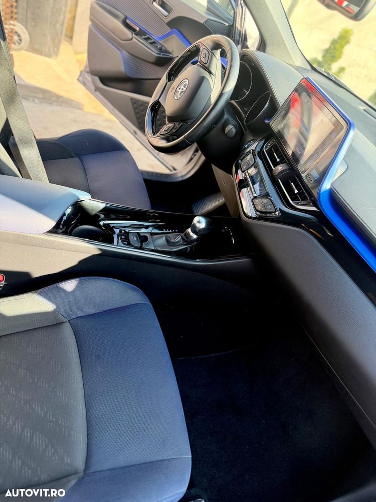 Toyota C-HR 1.8 HSD 4x2 CVT C-ult - 15