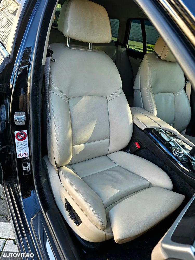 BMW Seria 5 520i Touring Aut. - 11