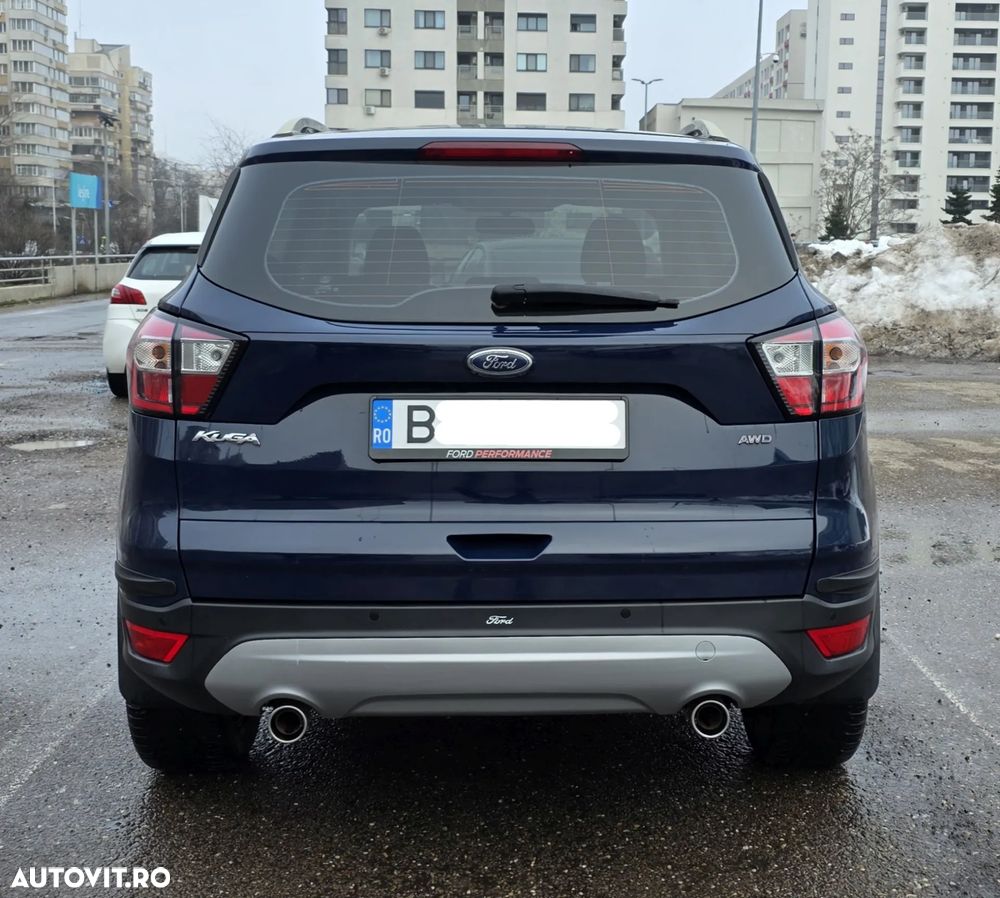 Ford Kuga - 8