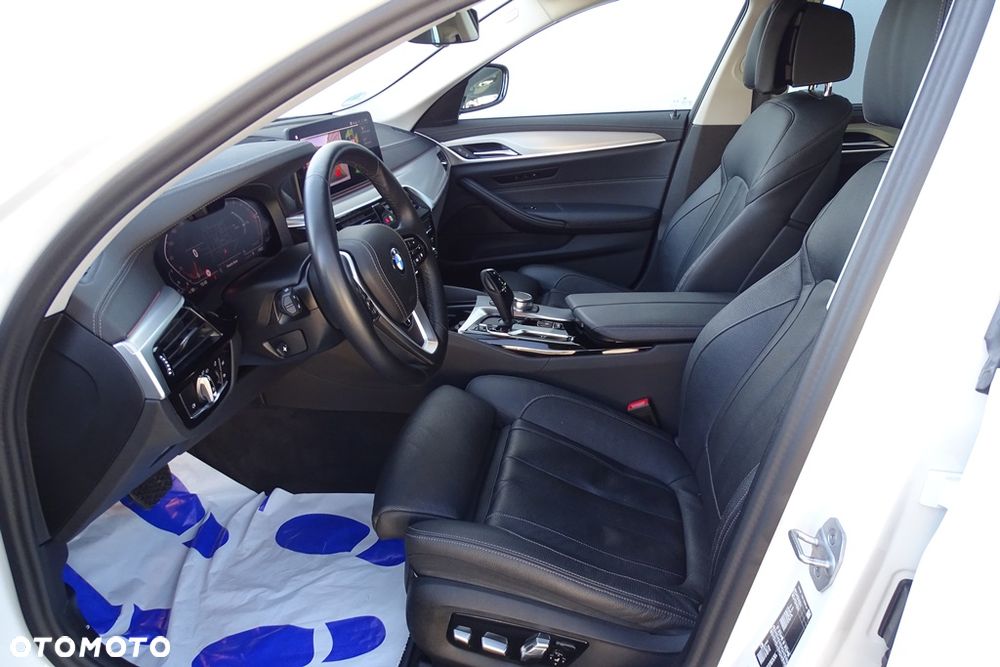 BMW Seria 5 530d mHEV Luxury Line sport - 17
