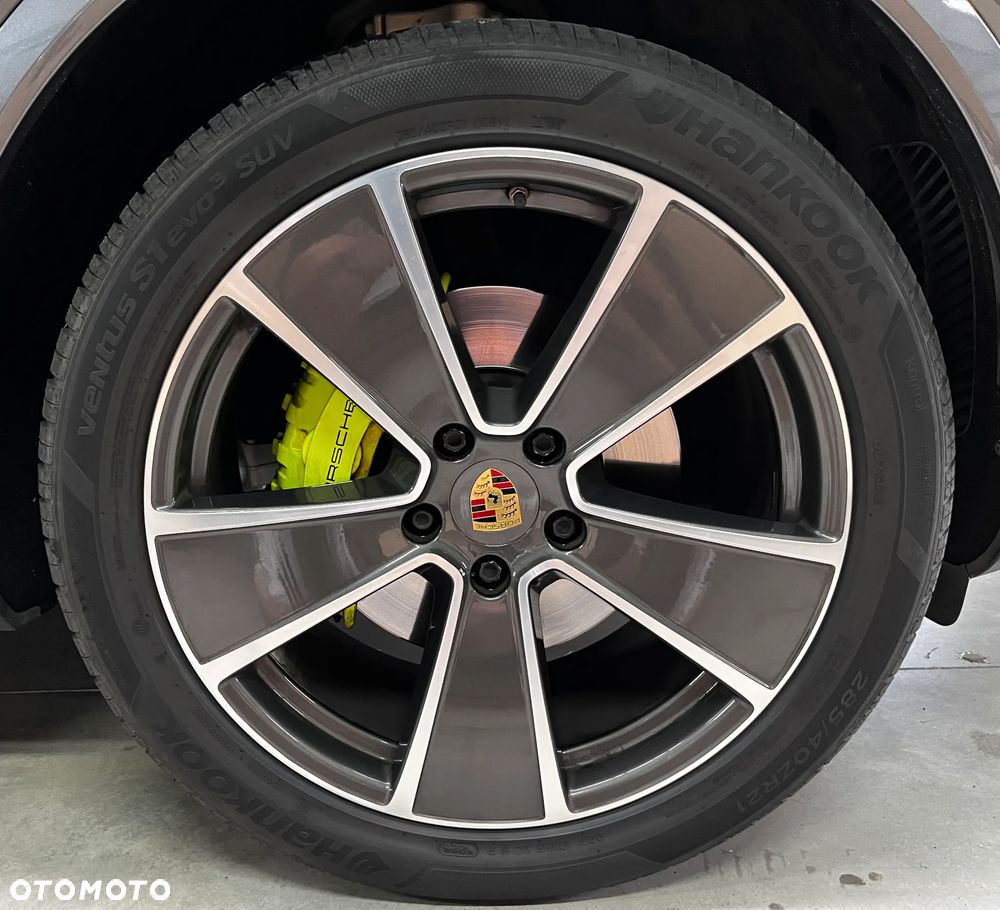 Porsche Cayenne E-Hybrid - 18