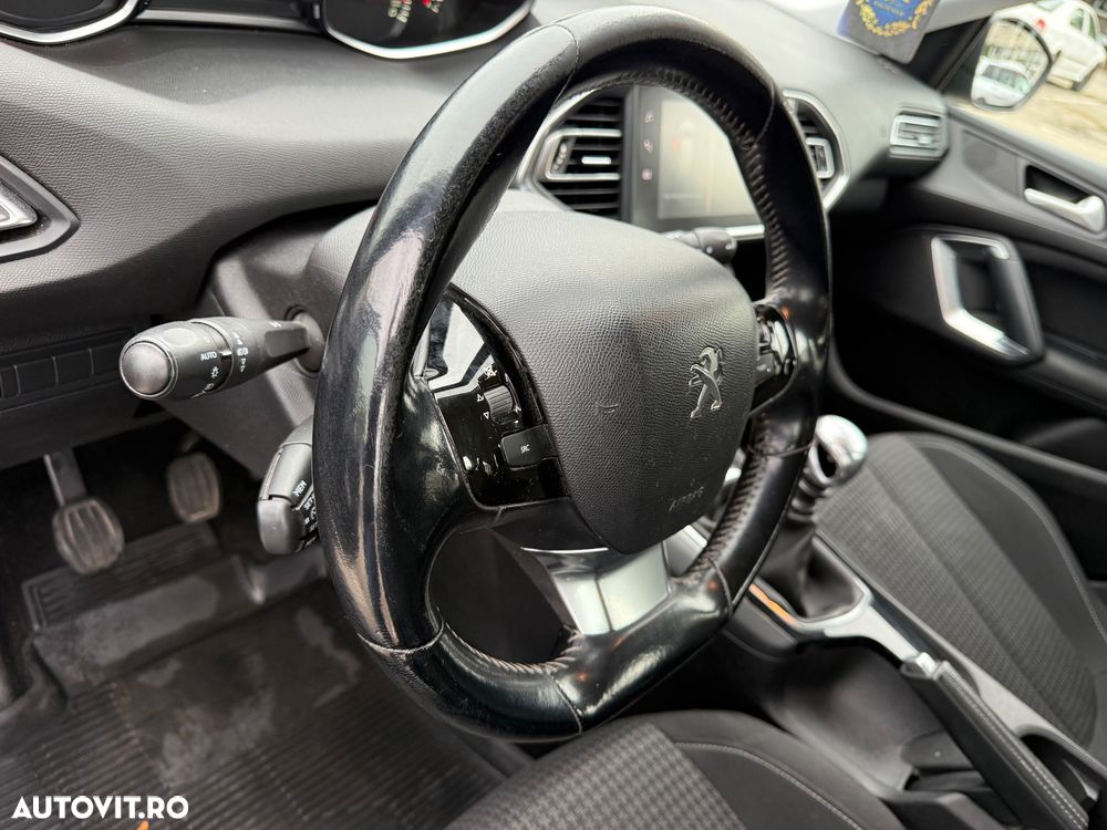 Peugeot 308 - 9