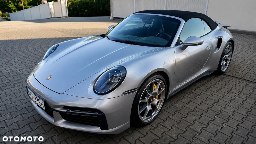 Porsche 911 Turbo S - 25