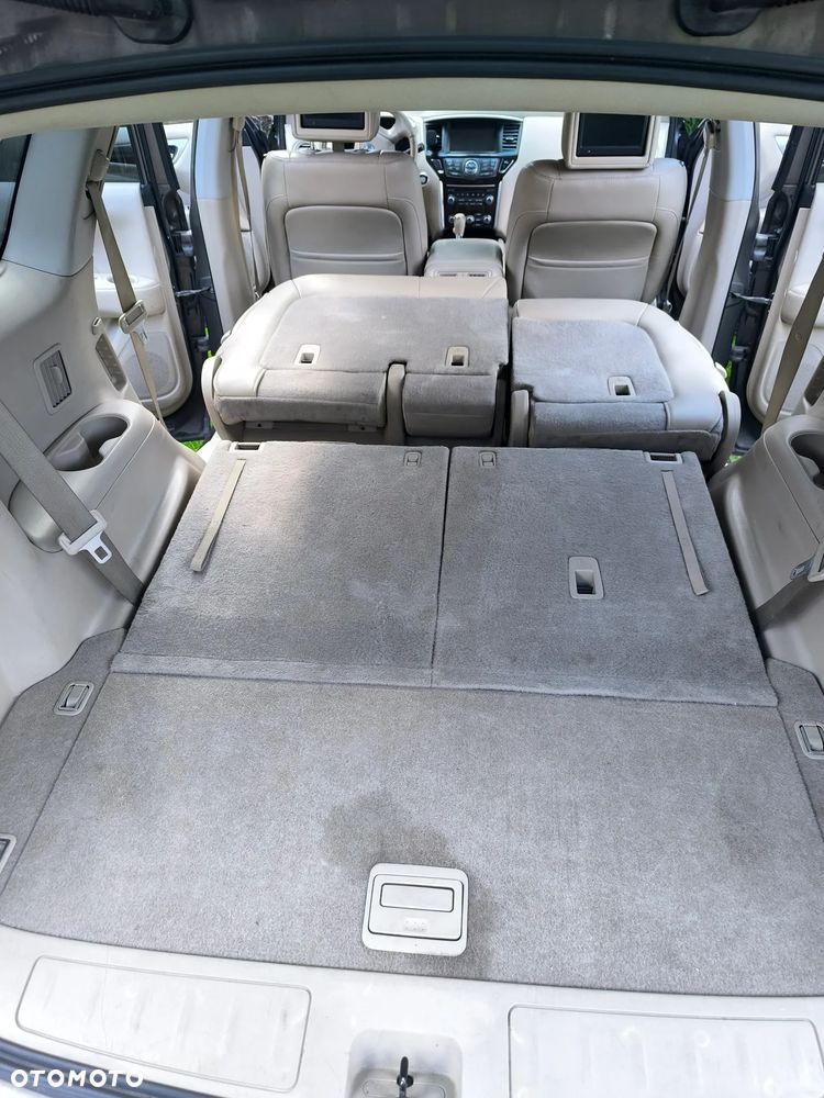 Nissan Pathfinder - 35