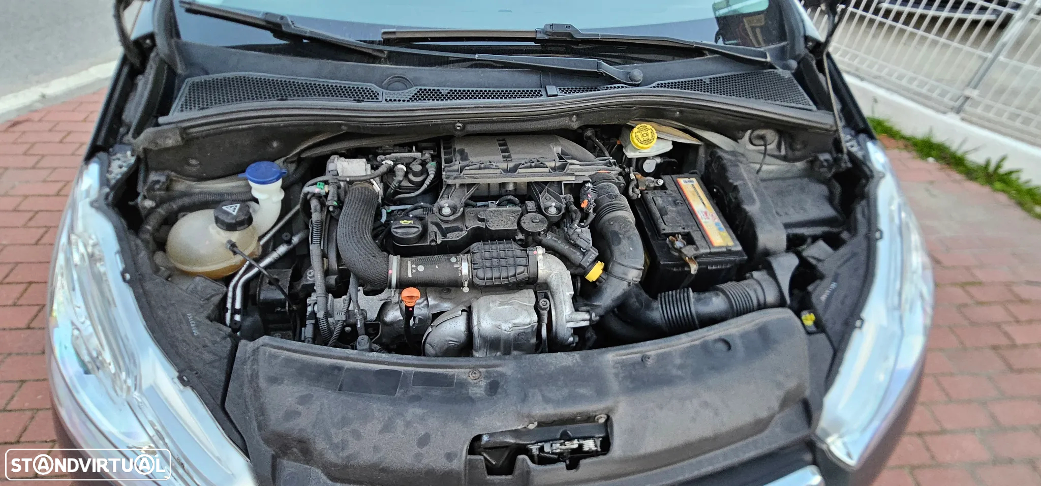 Peugeot 208 1.4 HDi SE Style - 15