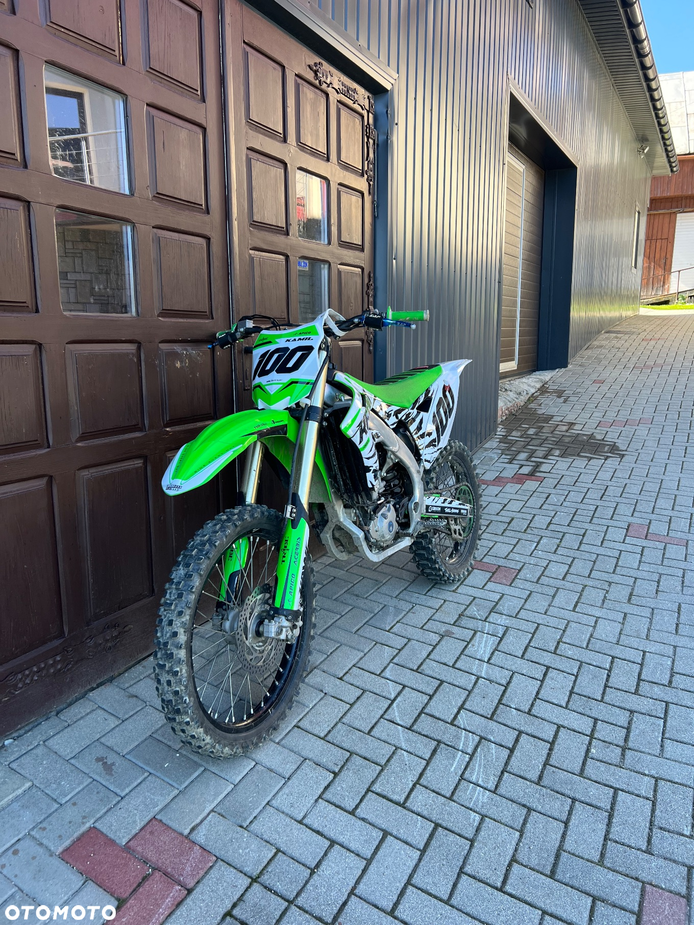Kawasaki KX - 8