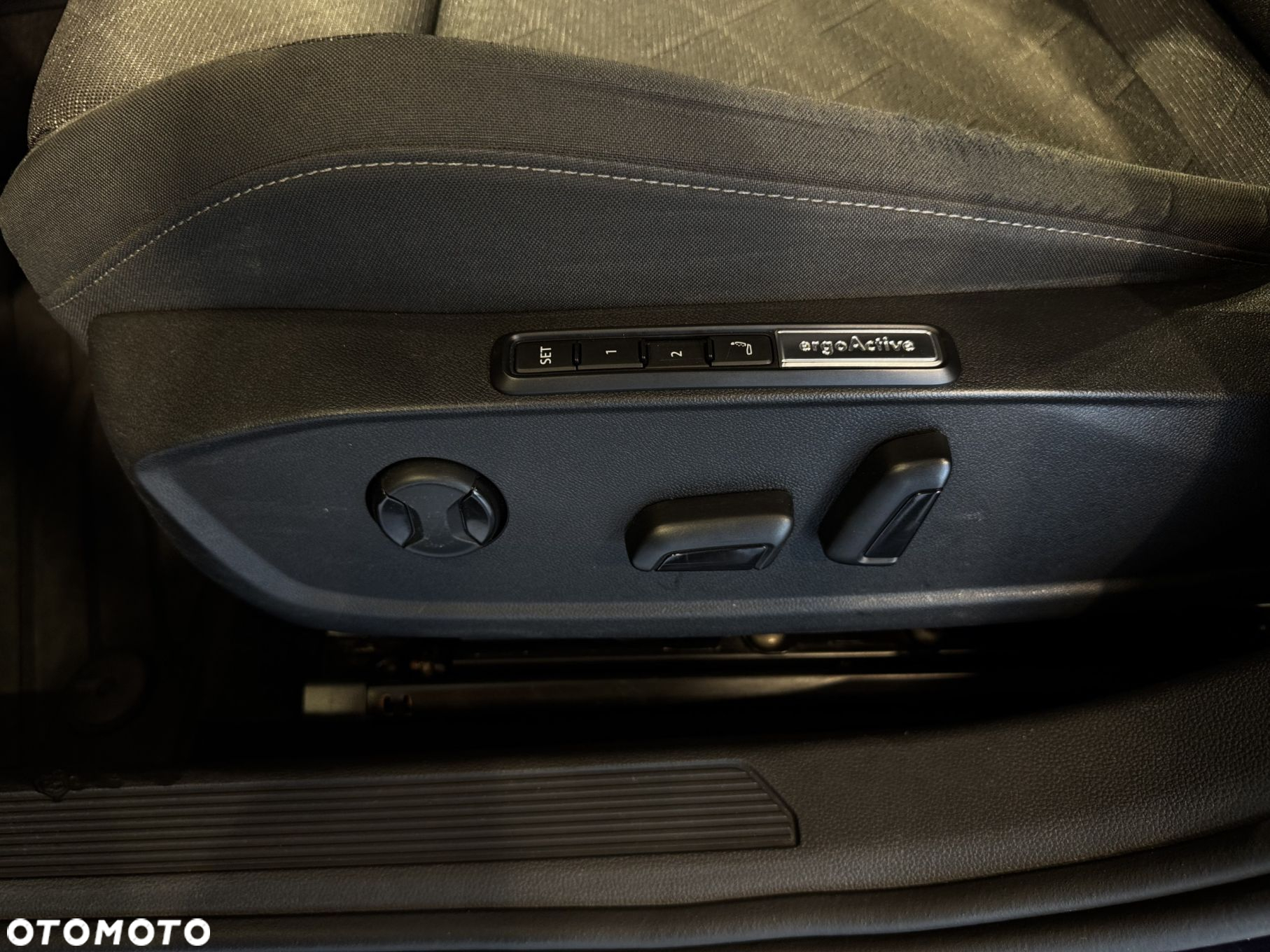 Volkswagen Golf - 17