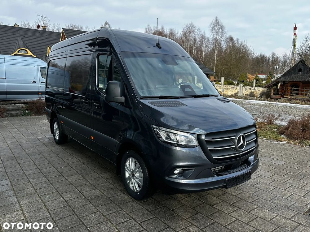 Mercedes-Benz Sprinter 319 CDI Furgon 3665 mm L2H2 - 10