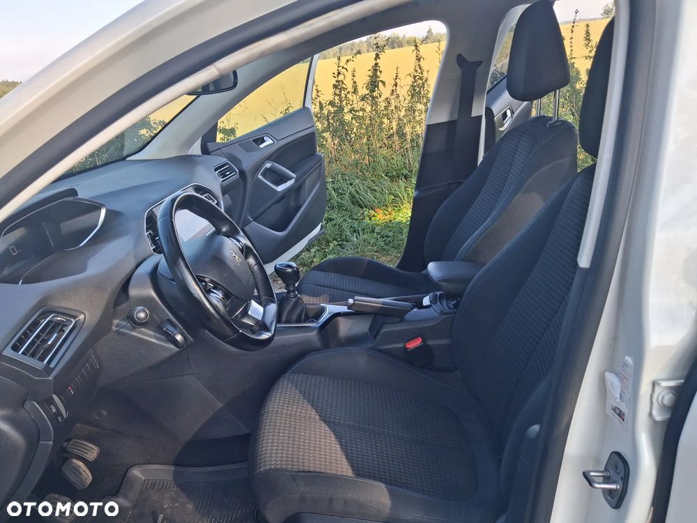 Peugeot 308 - 11