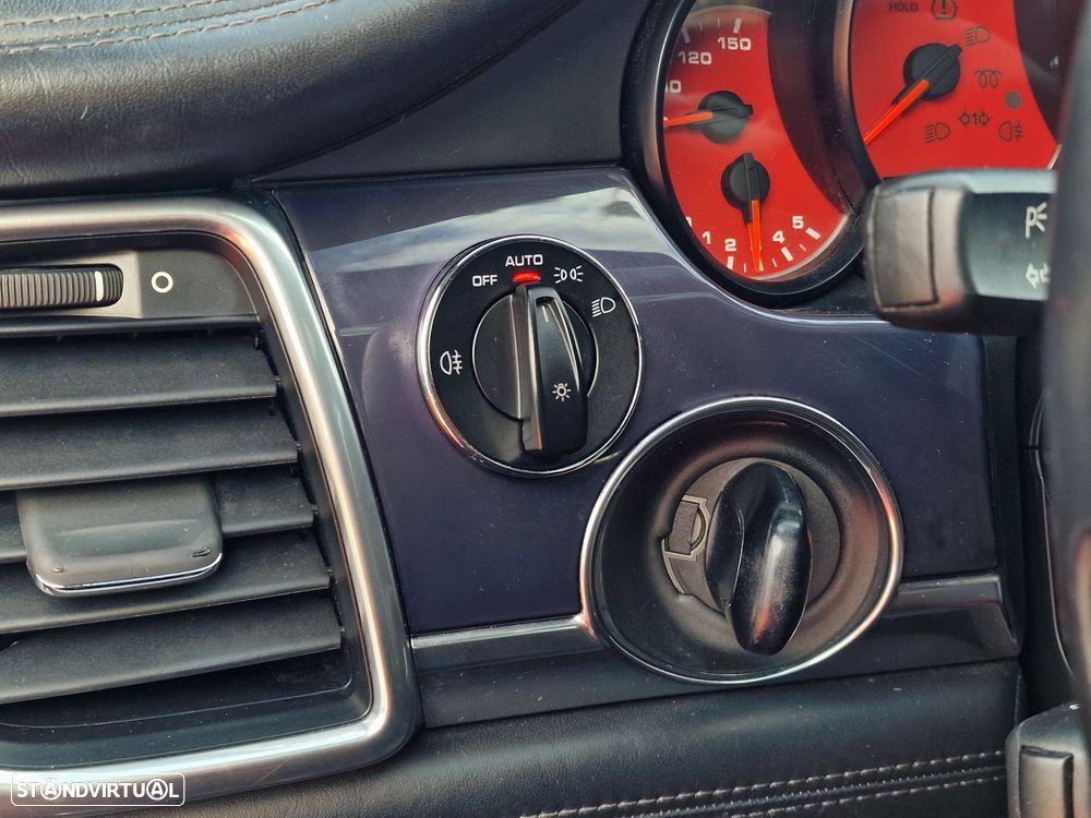 Porsche Panamera Platinum Edition - 25