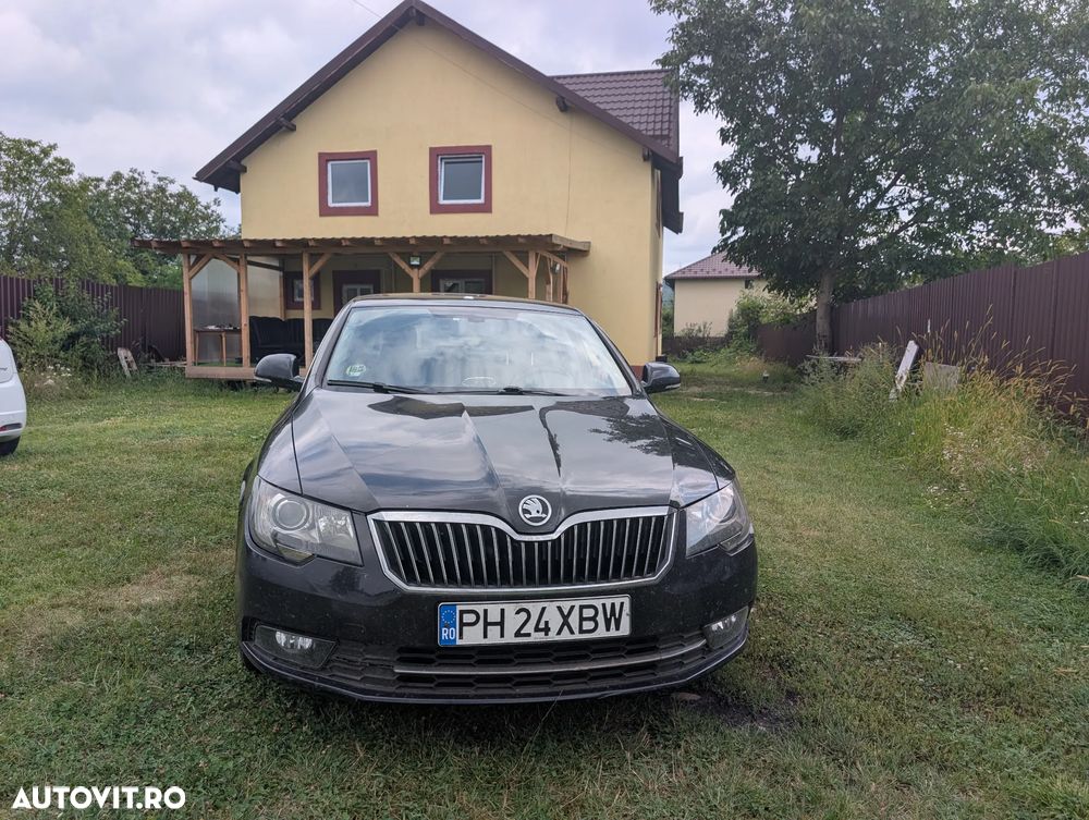 Skoda Superb 2.0 TDI Sportline - 2