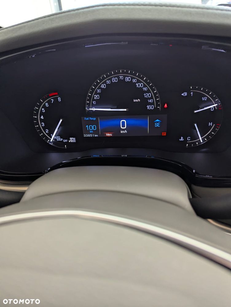 Cadillac XT5 - 12