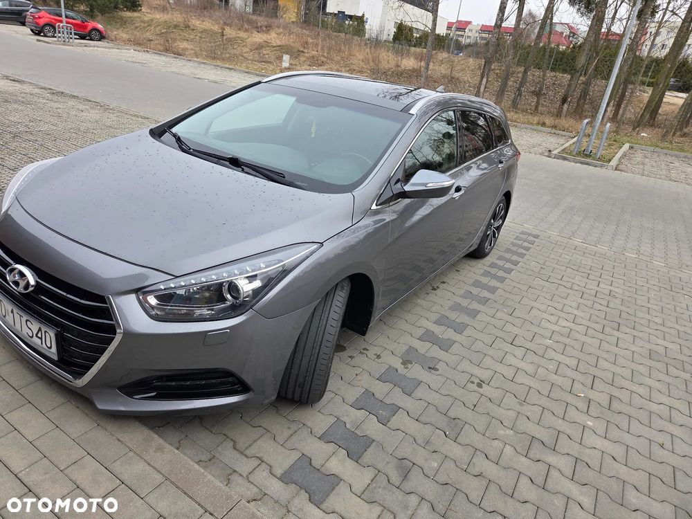 Hyundai i40 Kombi 1.7 CRDi DCT Premium - 1