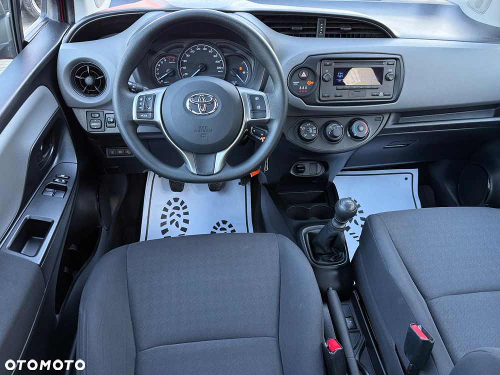 Toyota Yaris - 4