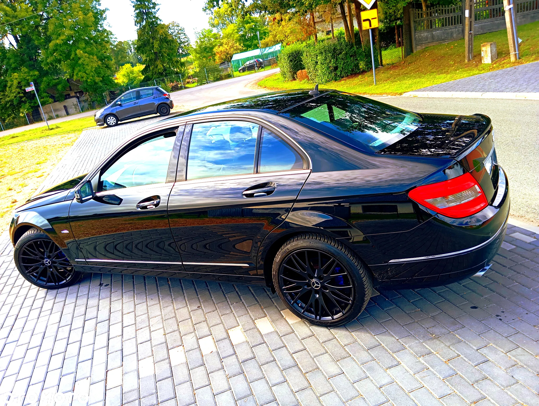 Mercedes-Benz Klasa C 200 CGI Automatik BlueEFFICIENCY Avantgarde - 5