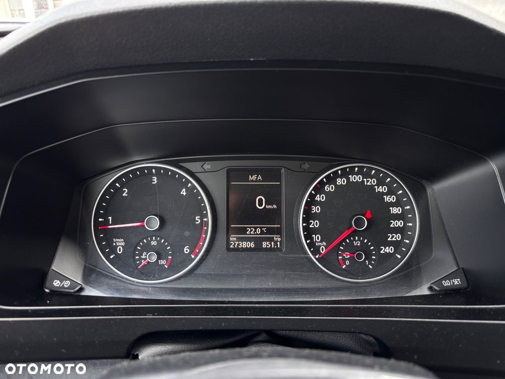 Volkswagen Transporter - 12